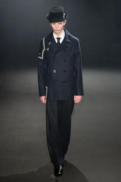 Look 43